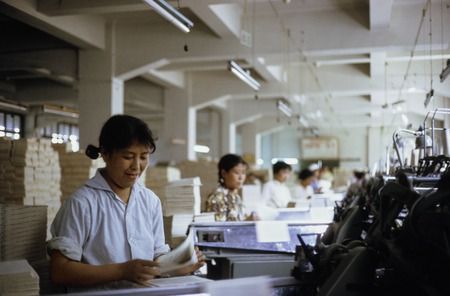 時光定格 外國攝影師鏡頭下的1973年東北印刷廠與攝影擴印服務